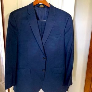 Joseph banks suit. 44R Jacket 40 waste and 40 length pants.
